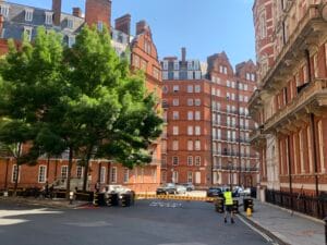 Window cleaning in Kensington Gore