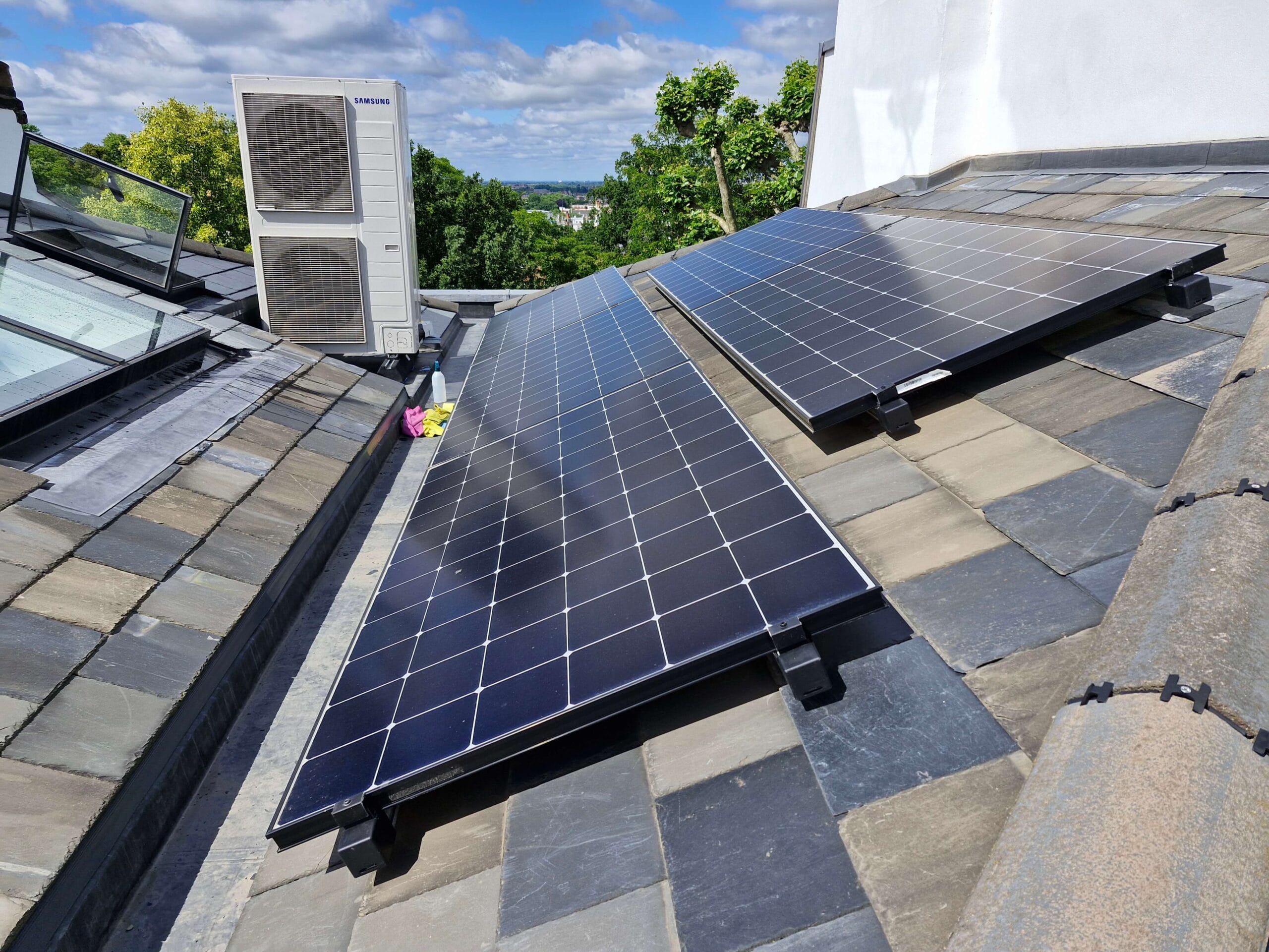 Professional solar panel cleaning service in London