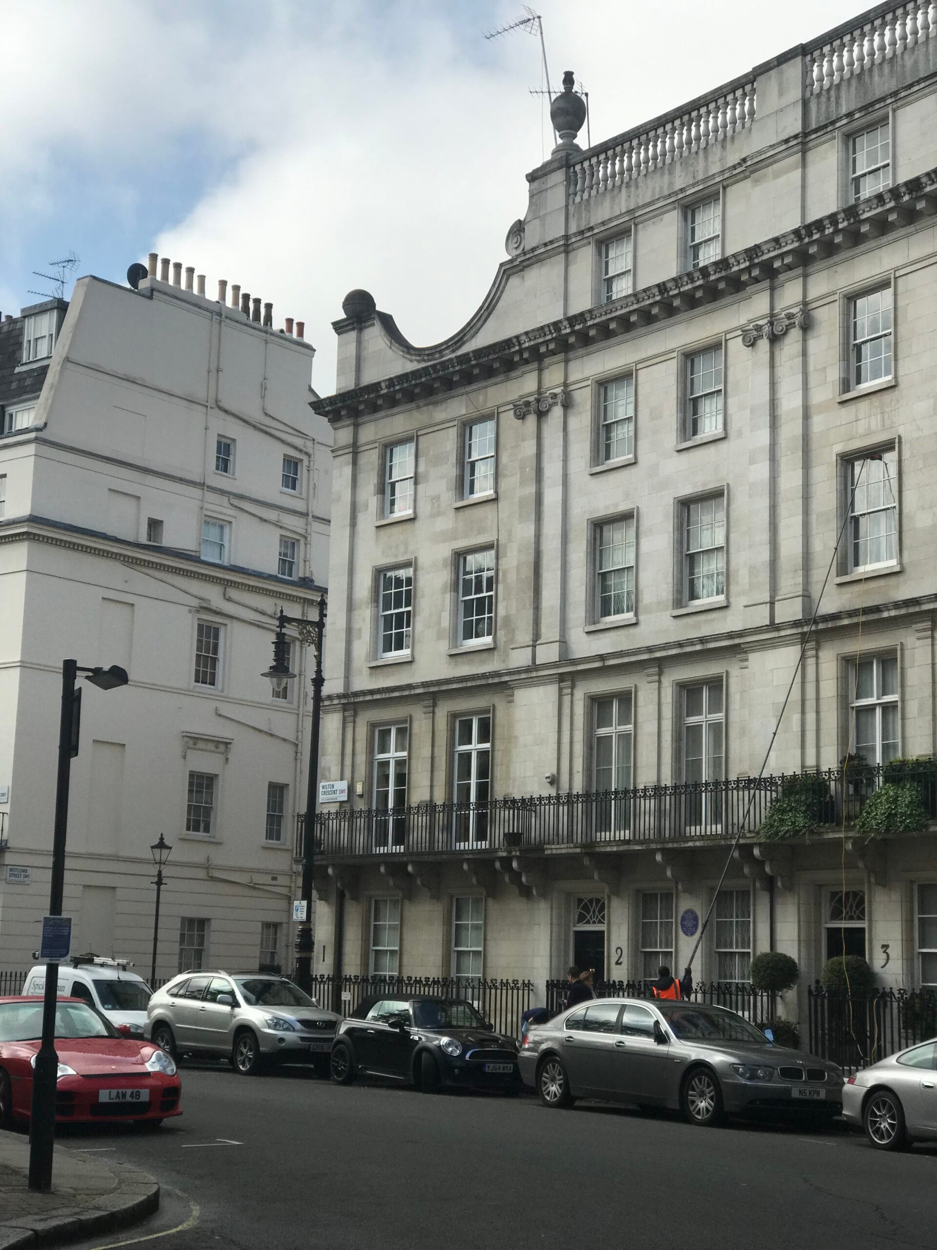 Professional window cleaning in Knightsbridge