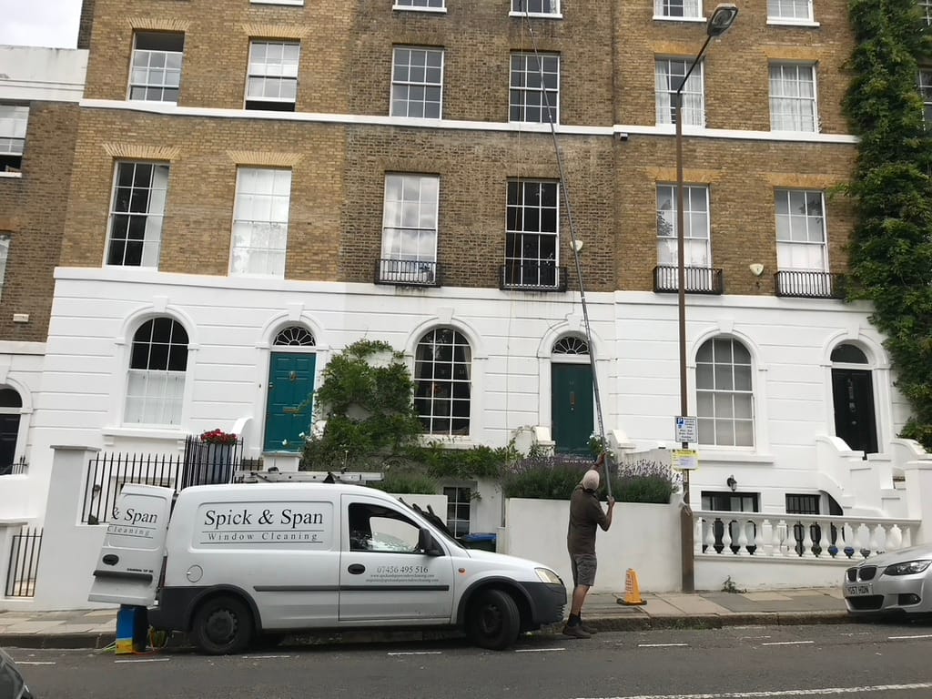 Professional window cleaning in Greenwich SE10
